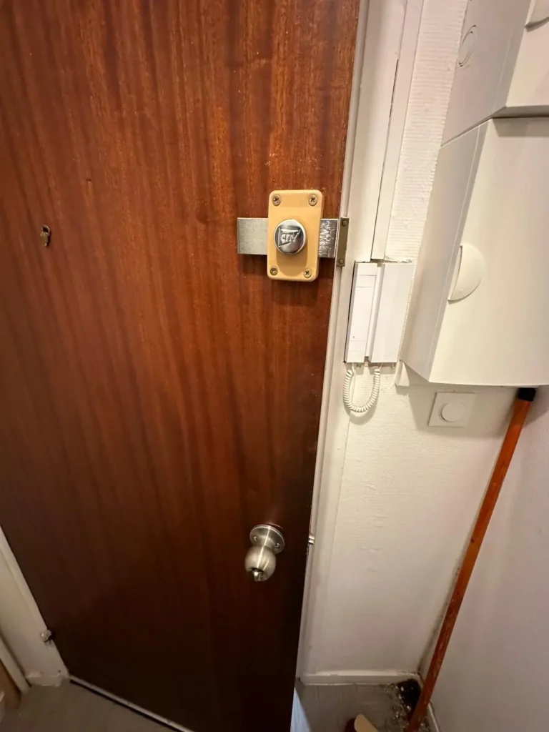 Serrurier Fay aux loges